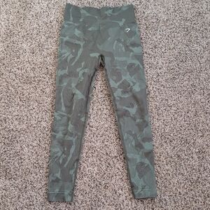 EUC Gymshark Camp Adapt Seamless Butt Scrunch Leggings